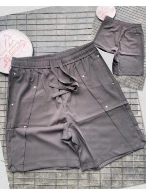 HIGH QUALITY  SHORT JEANS