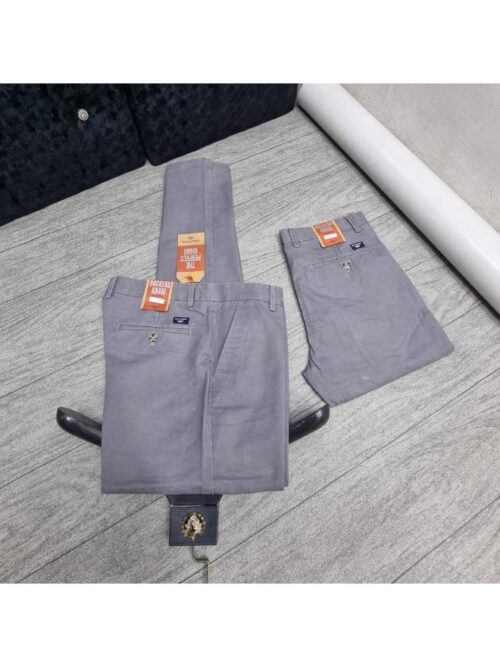 IMG-20250809-WA0001 DOCKERS CHINOS